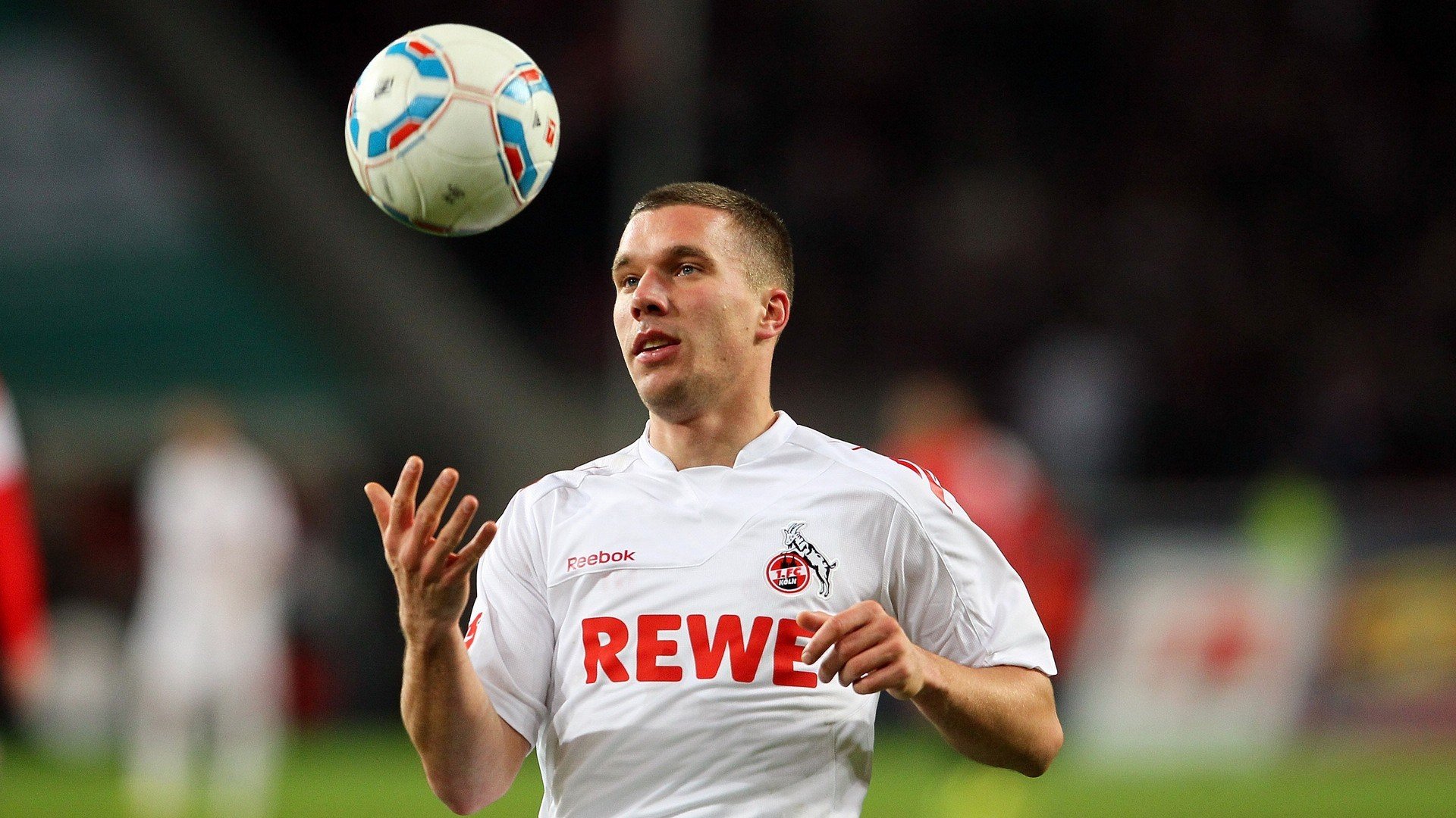 斯密斯：全黑队进攻中枢，稳定球场节奏的关键人物，jr斯密斯2021