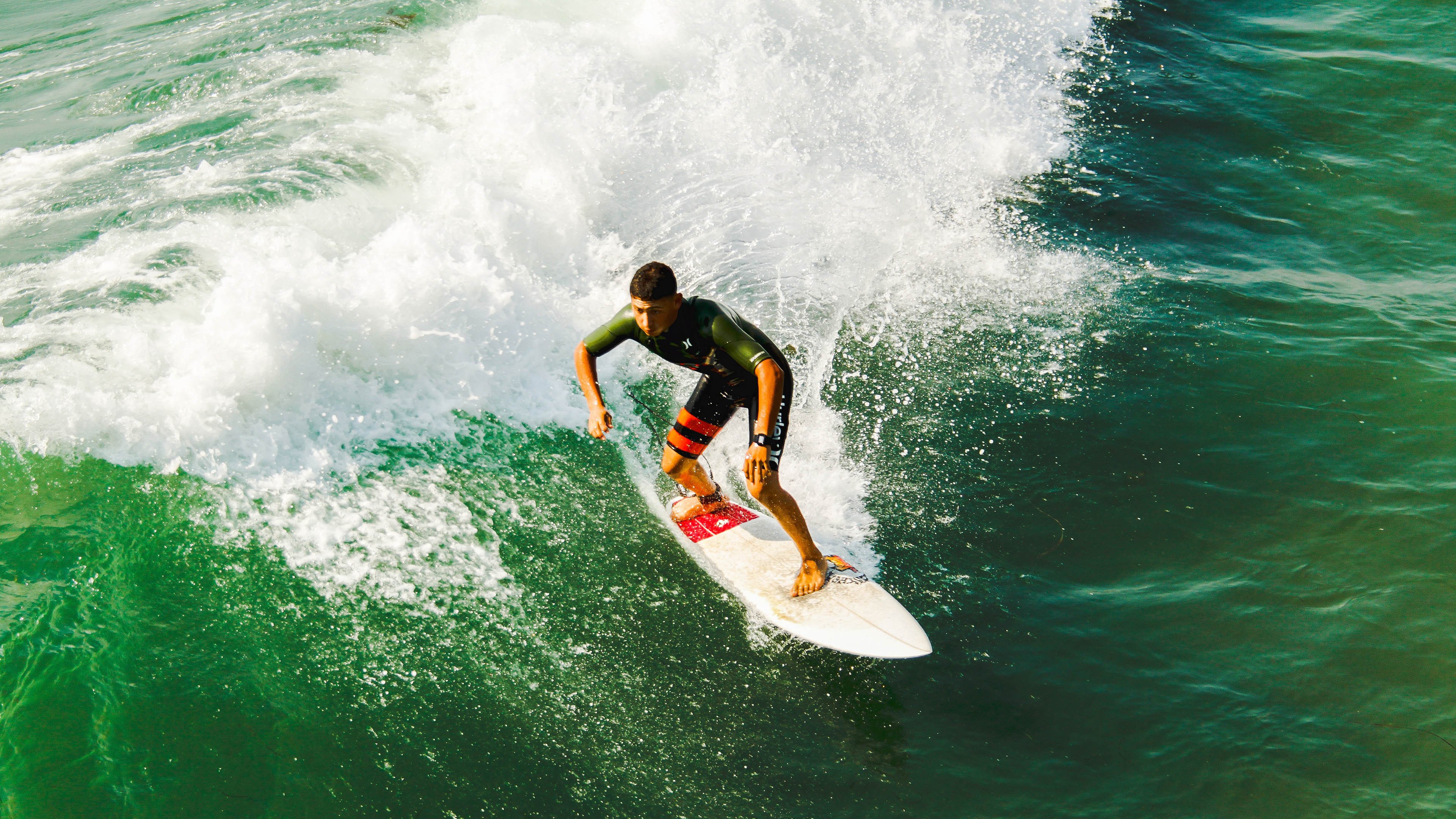 朱婷赞助品牌官宣签约续约三年，朱婷受欢迎