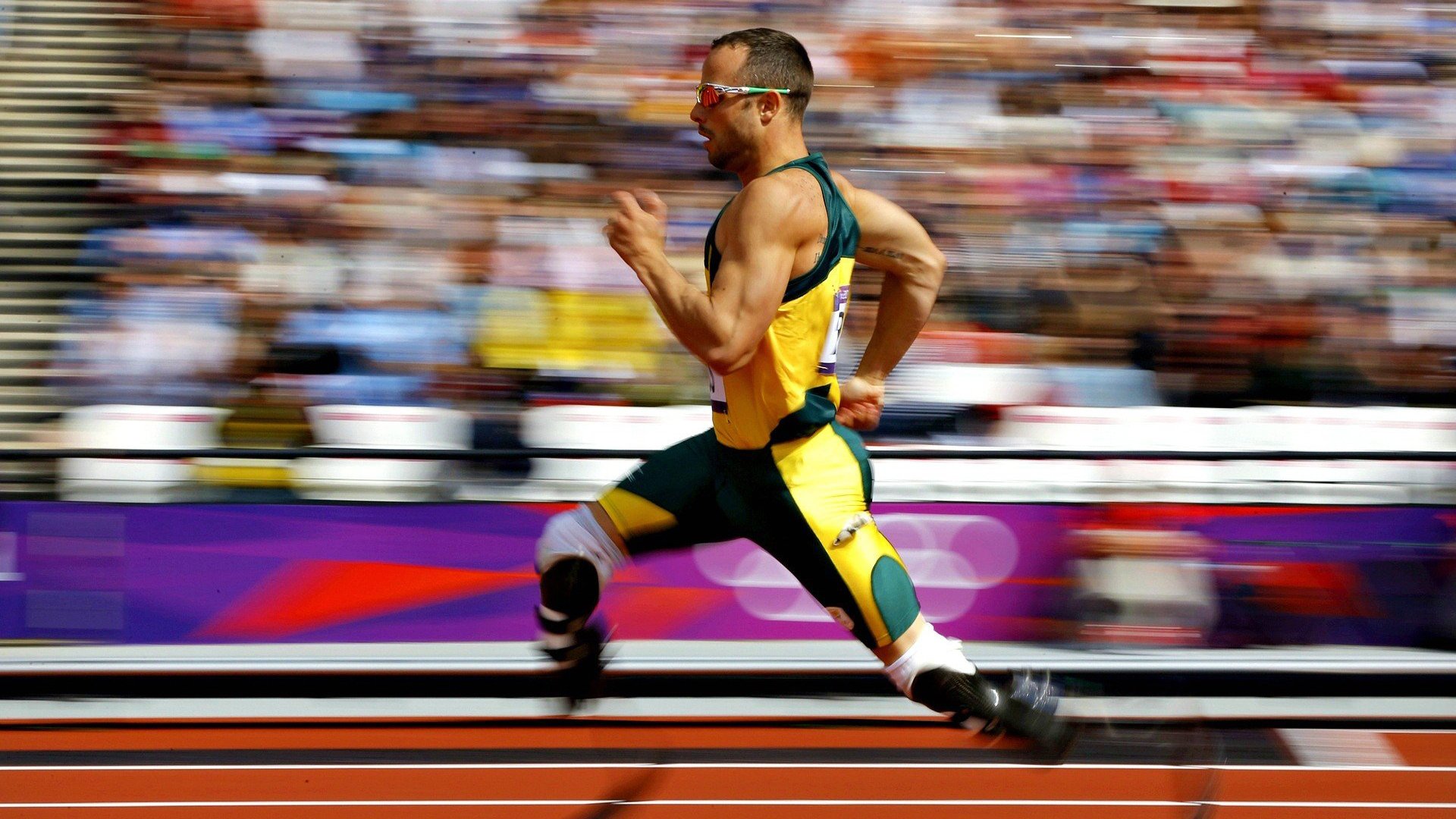 波尔曼凭借出色的组织能力与精准传球,成袋鼠队进攻利器,波尔曼斯网球